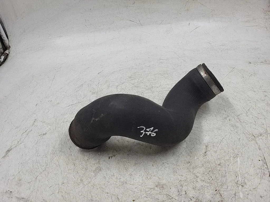 Intercooler hose/pipe