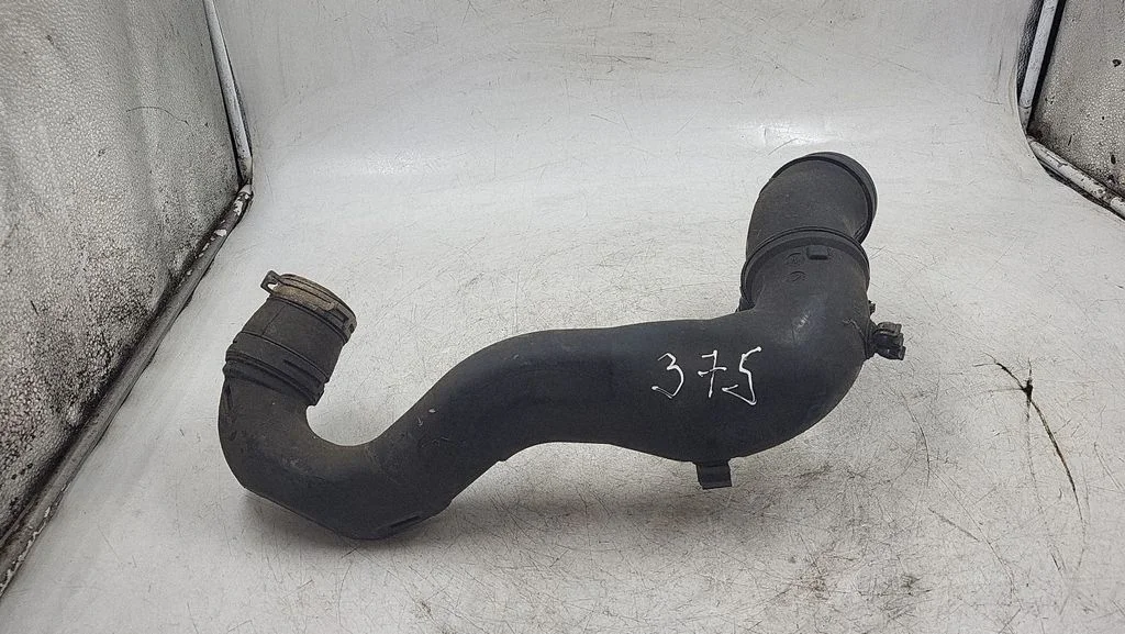 Intercooler hose/pipe
