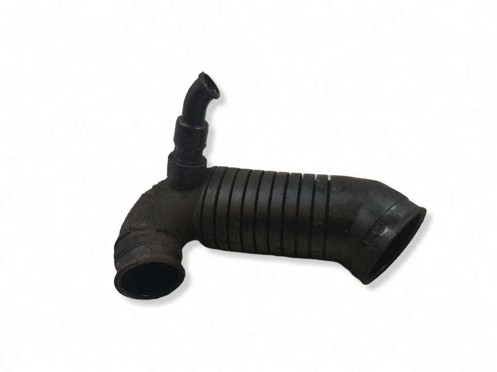 Intercooler hose/pipe 8D0129615