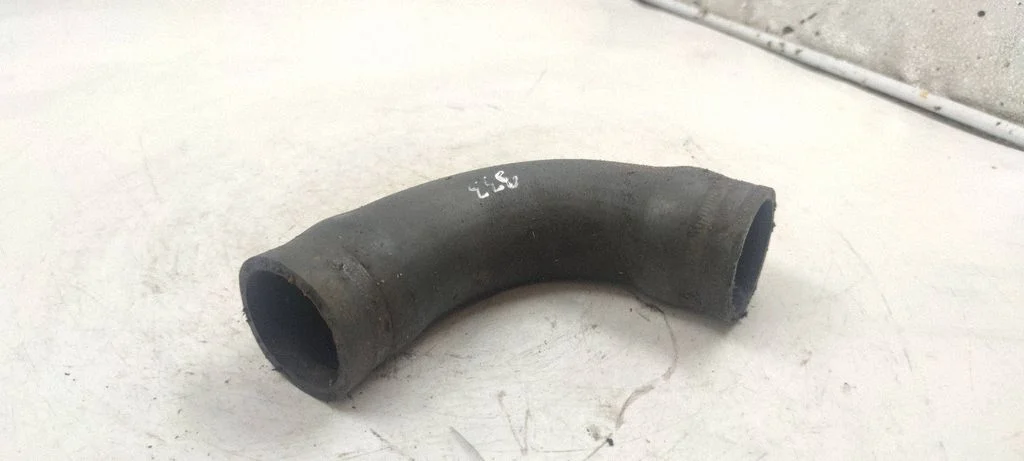 Intercooler hose/pipe