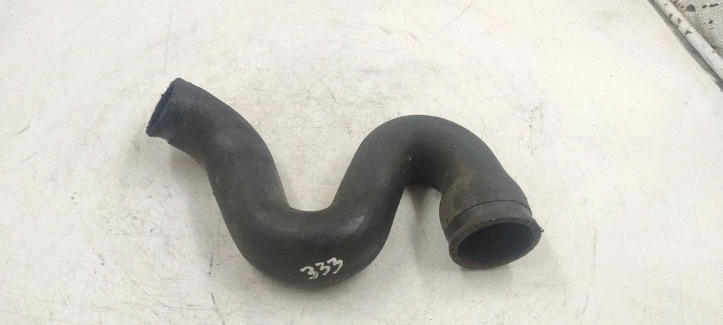 Intercooler hose/pipe