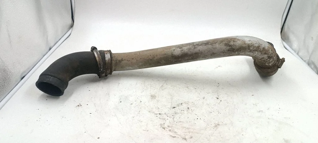 Intercooler hose/pipe