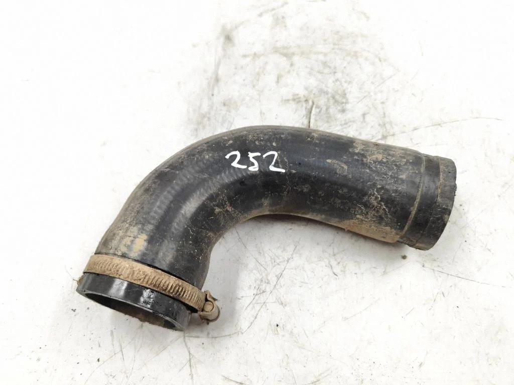 Intercooler hose/pipe