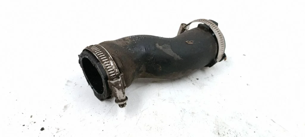 Intercooler hose/pipe
