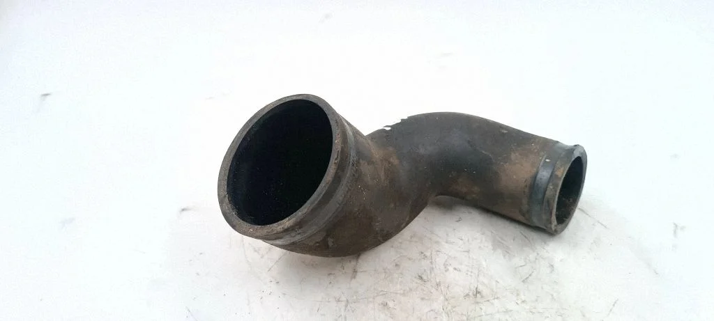 Intercooler hose/pipe