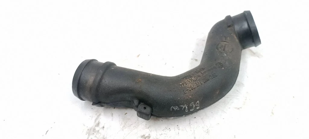 Wąż / rura intercoolera 1H0145762