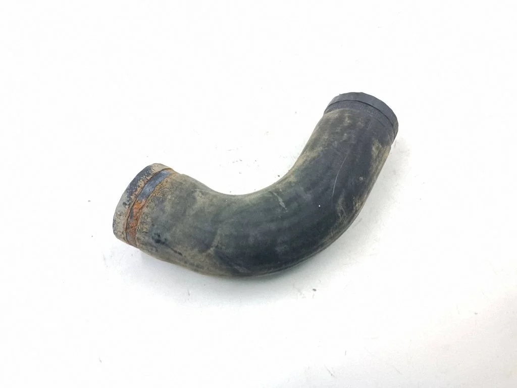 Intercooler hose/pipe