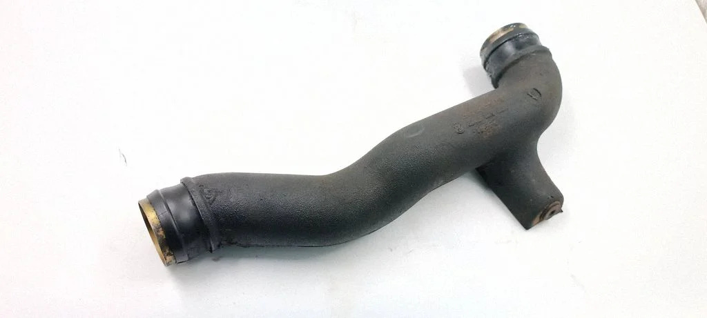 Vahejahuti voolik (-ud)/ toru (-d) 3A0145834