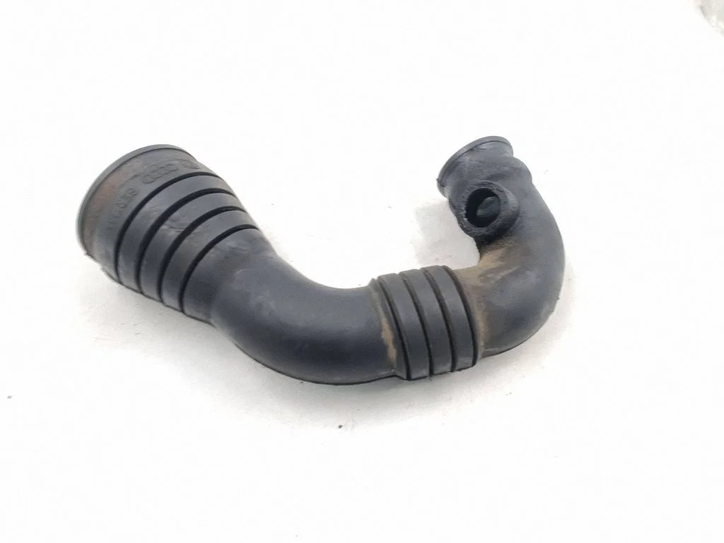Intercooler hose/pipe 8D0129615A