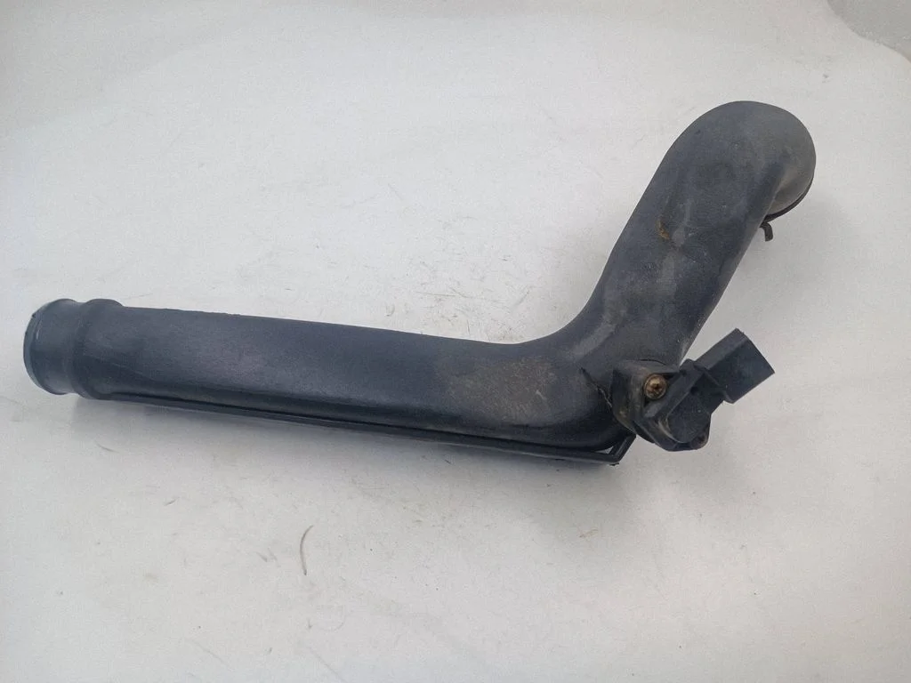 Intercooler hose/pipe 038906051