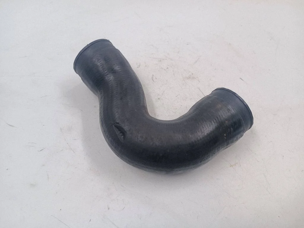 Intercooler hose/pipe
