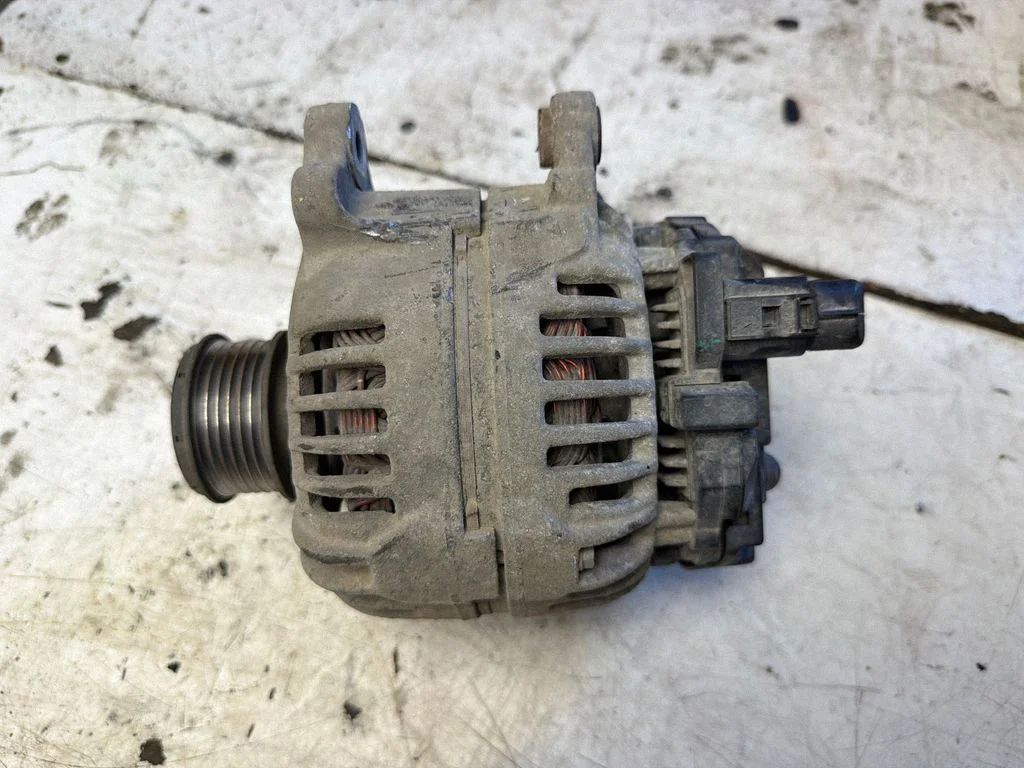 Generaator 06F903023F