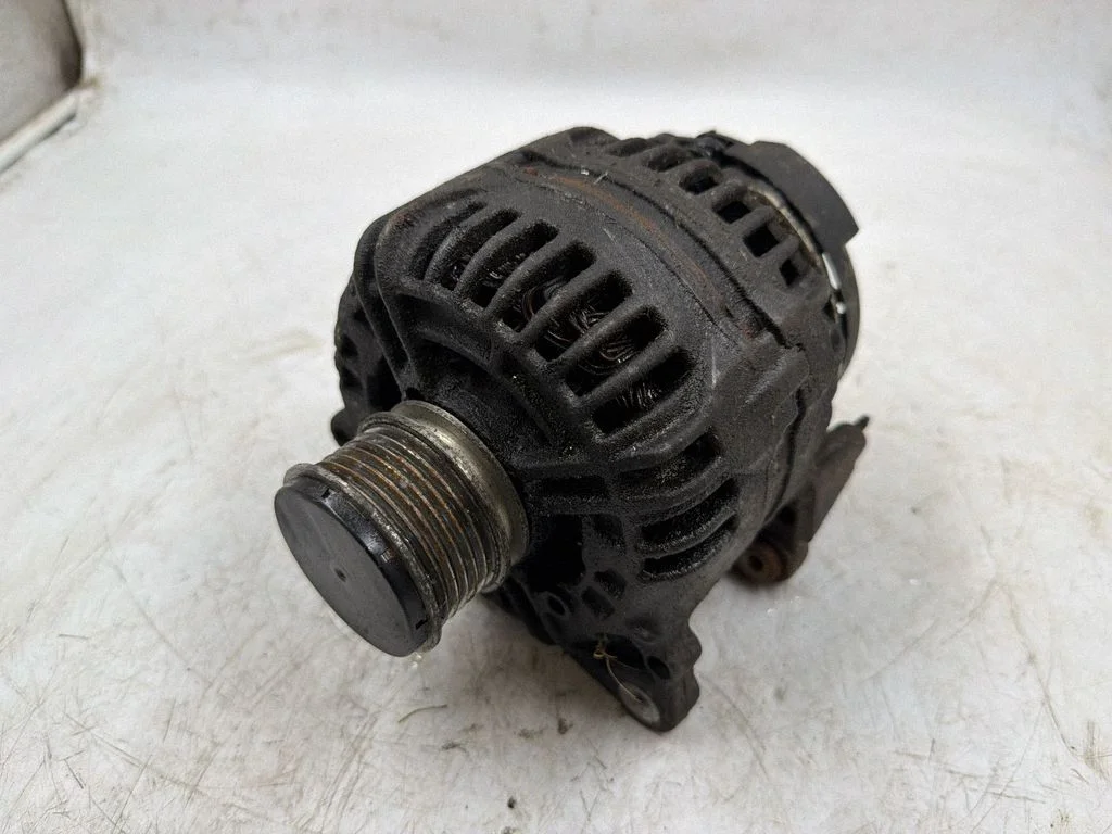 Generator/alternator 06F903023F