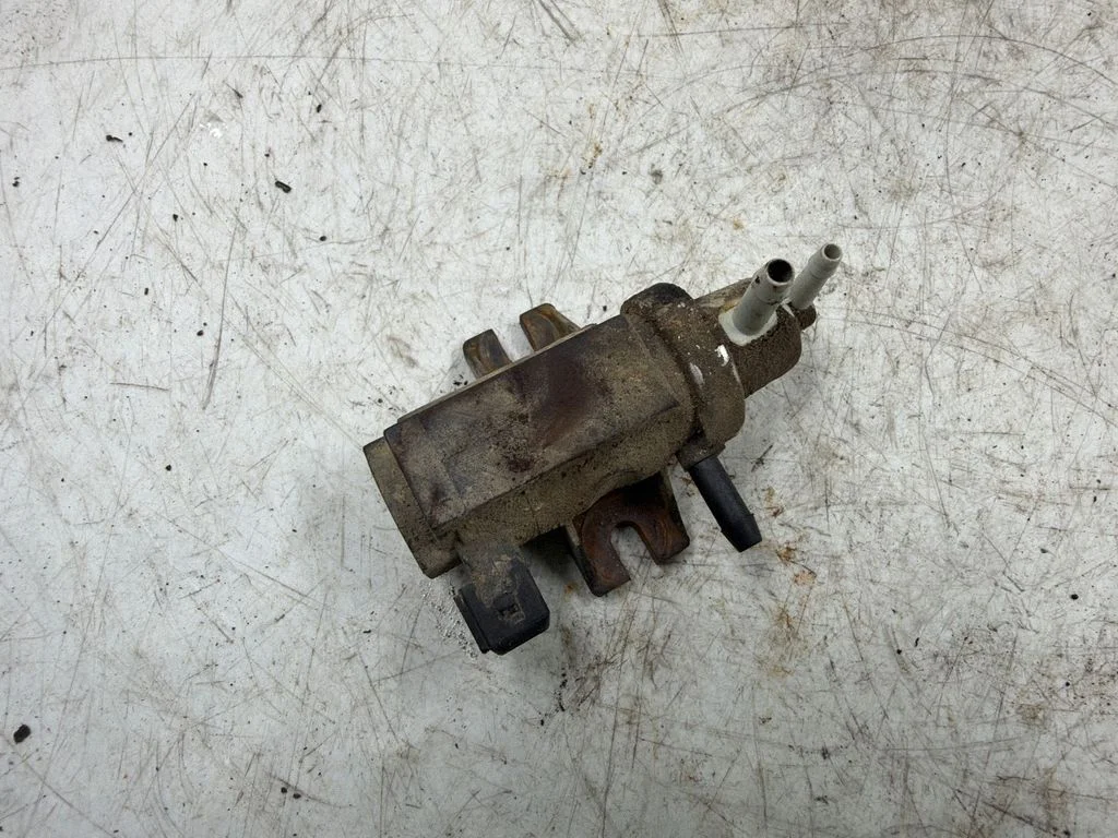 Zawór elektromagnetyczny turbo 88201