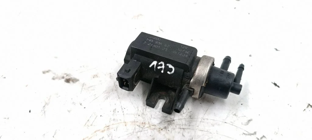 Solenoidklapp – Audi A4 S4 B5 8D (1994-1999)