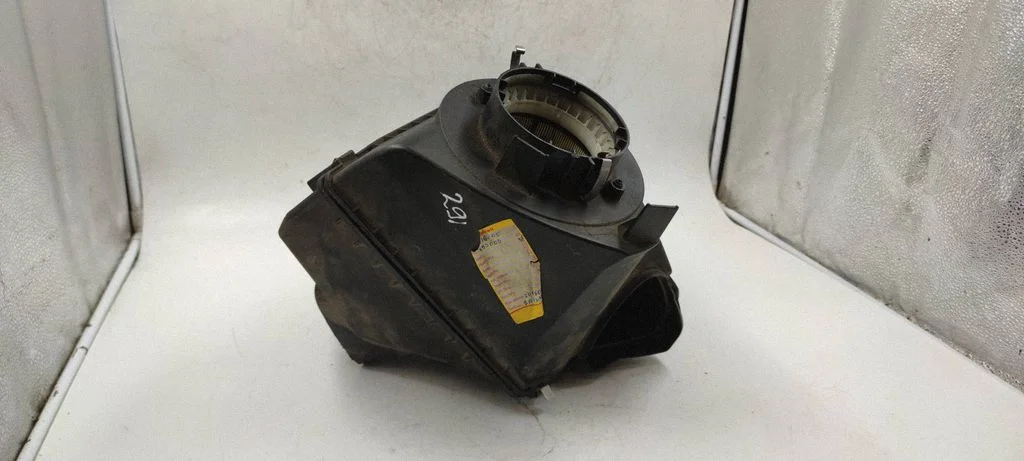 Air filter box