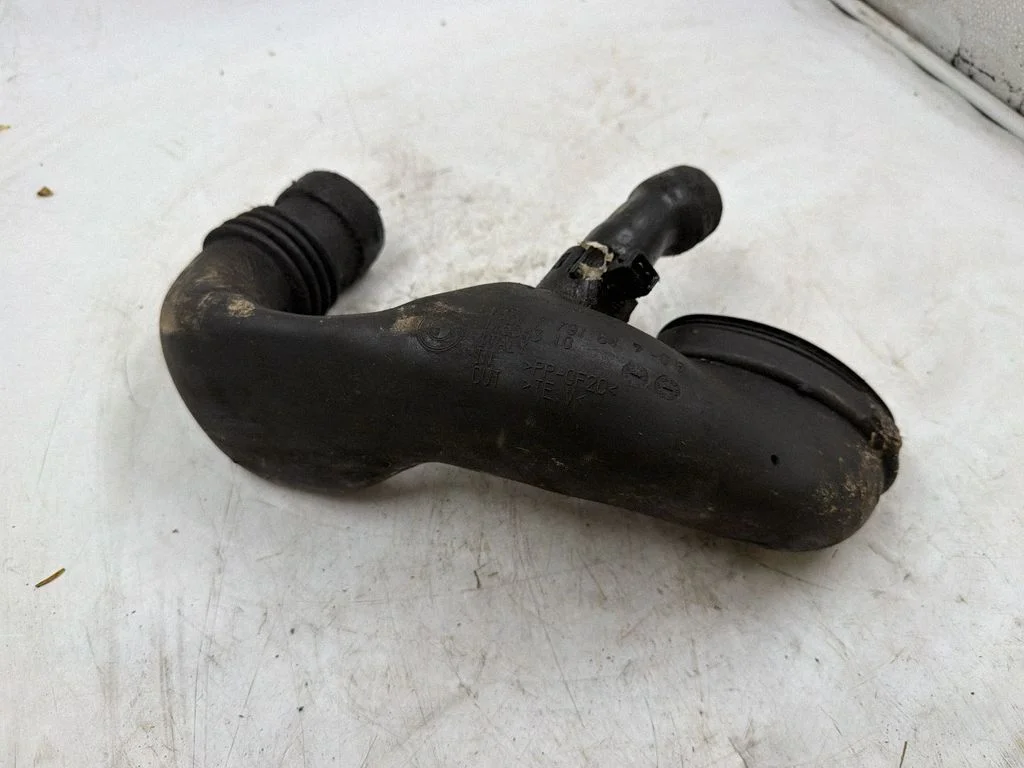 Air intake duct part 137179164