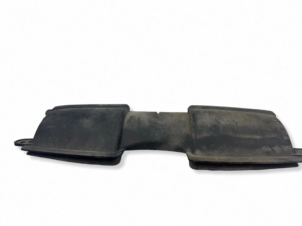 Air intake duct part 7541738