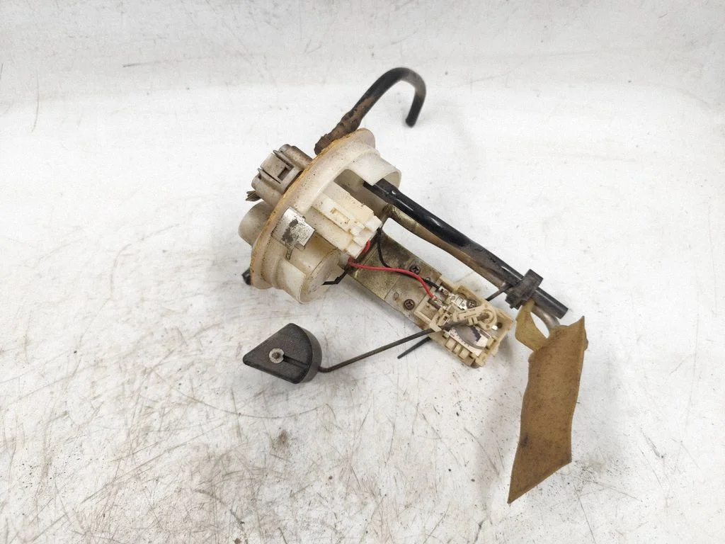 In-tank fuel pump – Toyota Corolla E120 E130 (2004-2007)