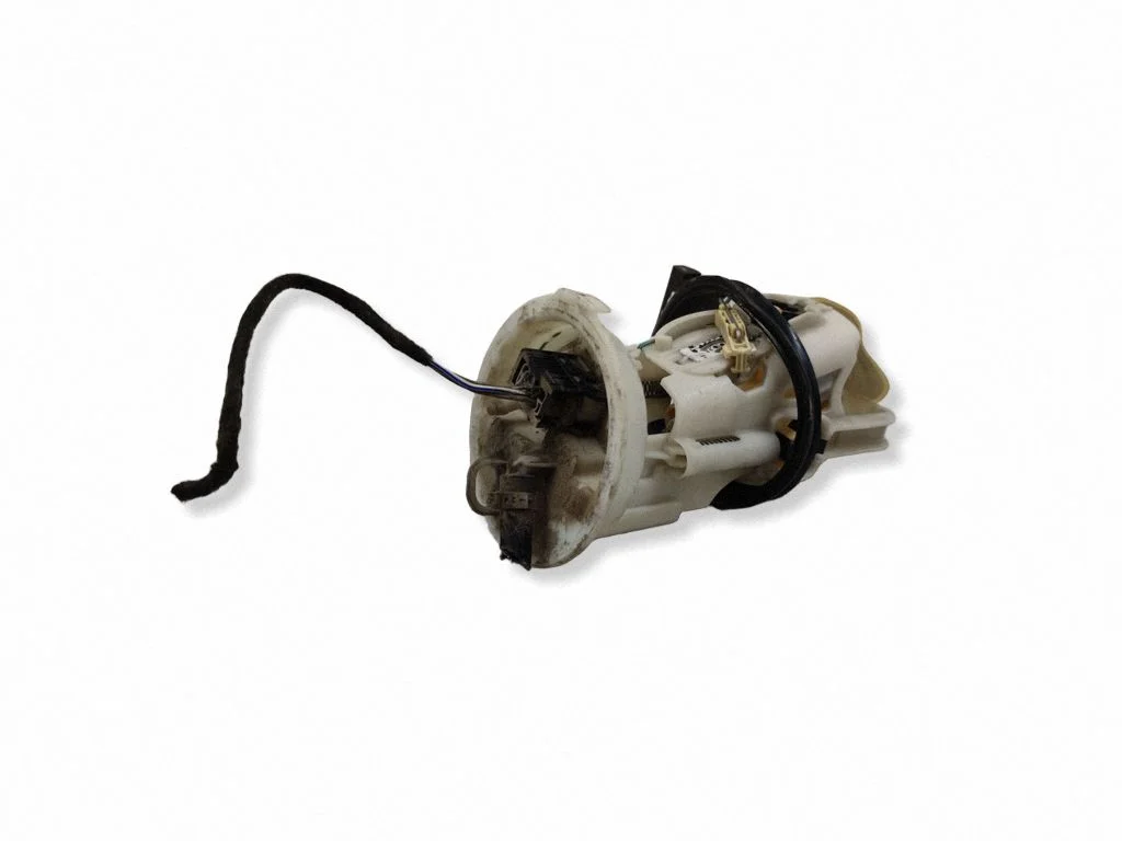 In-tank fuel pump – right