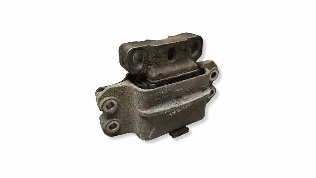 Engine mount bracket 1K0199555