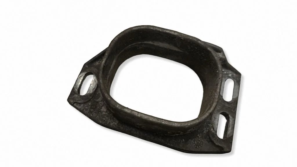 Engine mounting bracket 8D0199335A