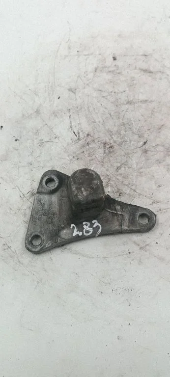 Engine mounting bracket 8E0199343