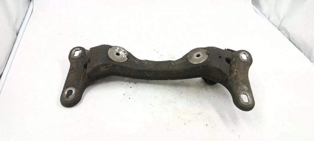 Engine mounting bracket 24188110