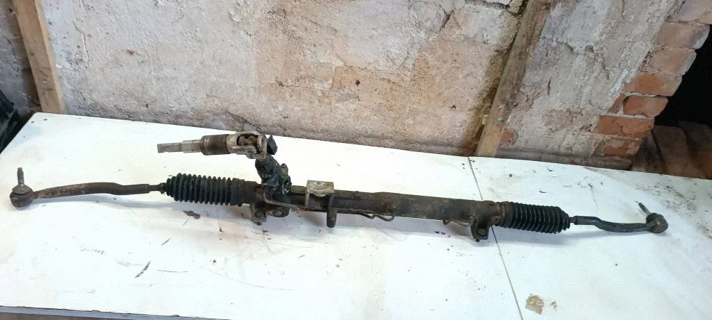 Steering rack