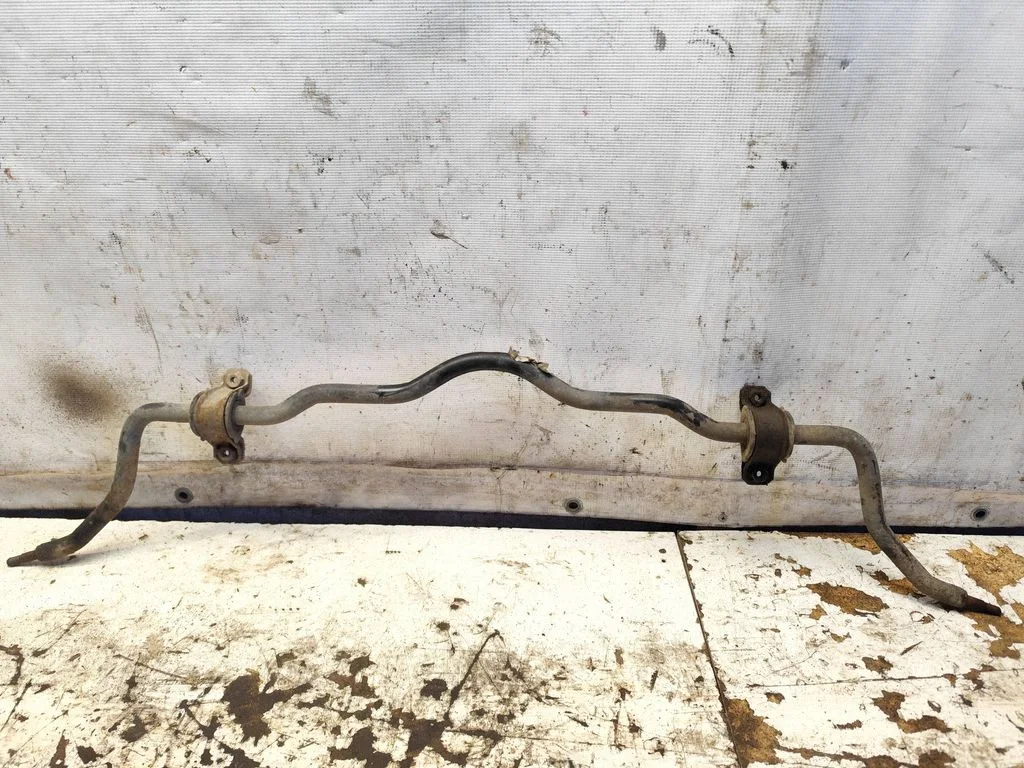 Stabilizator przedni