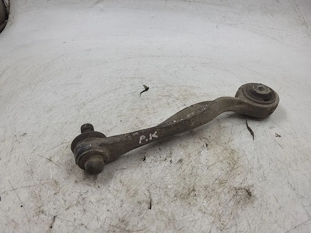 Front lower control arm/wishbone – front left