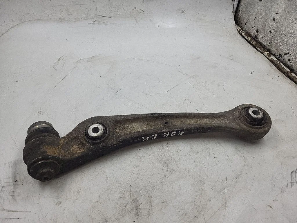 Front lower control arm/wishbone – front left