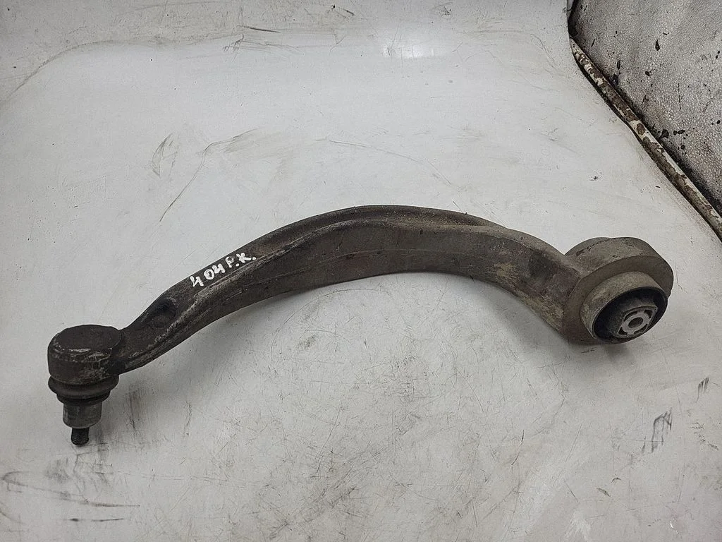 Front lower control arm/wishbone – front left