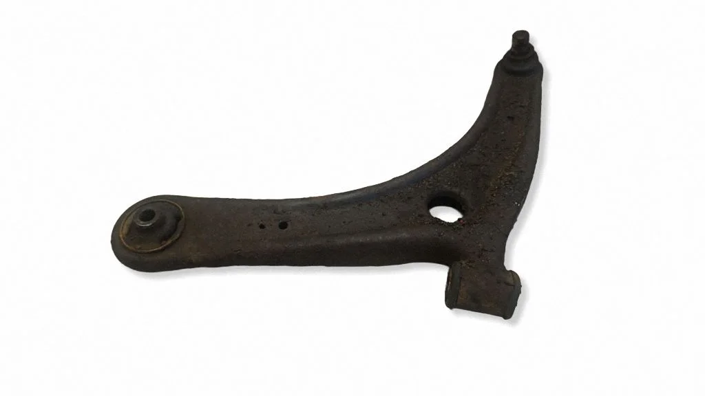 Front lower control arm/wishbone – front left