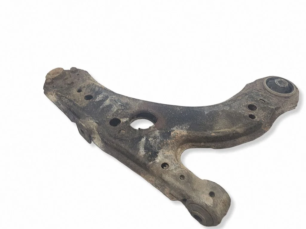 Front lower control arm/wishbone – front left