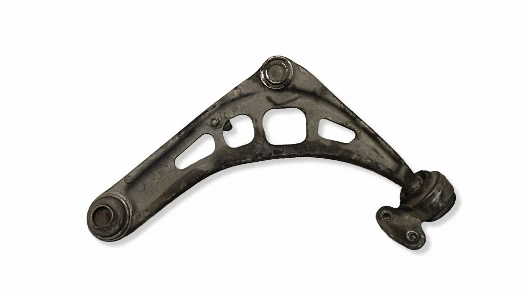 Front lower control arm/wishbone – front right