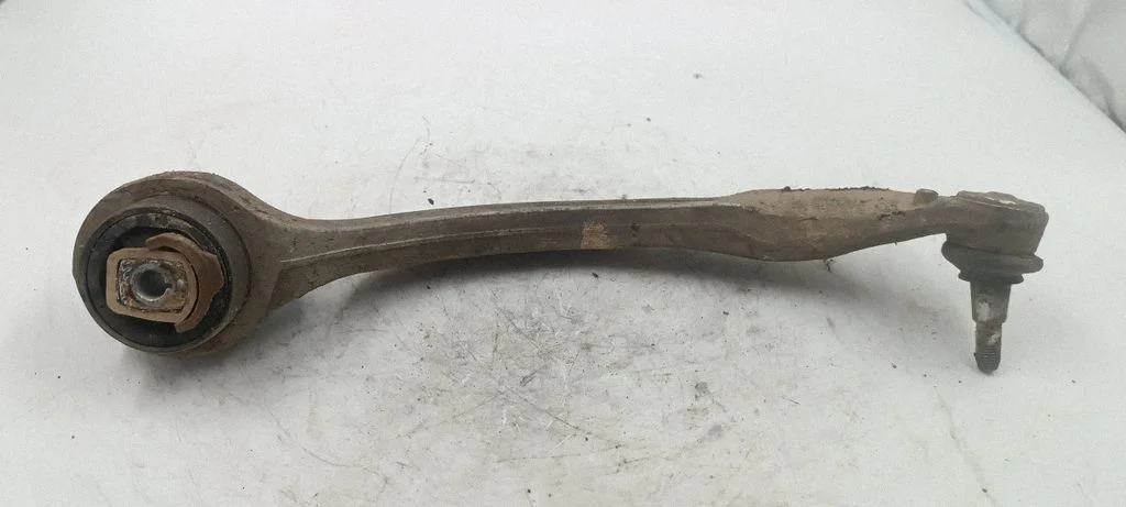 Front lower control arm/wishbone – front left