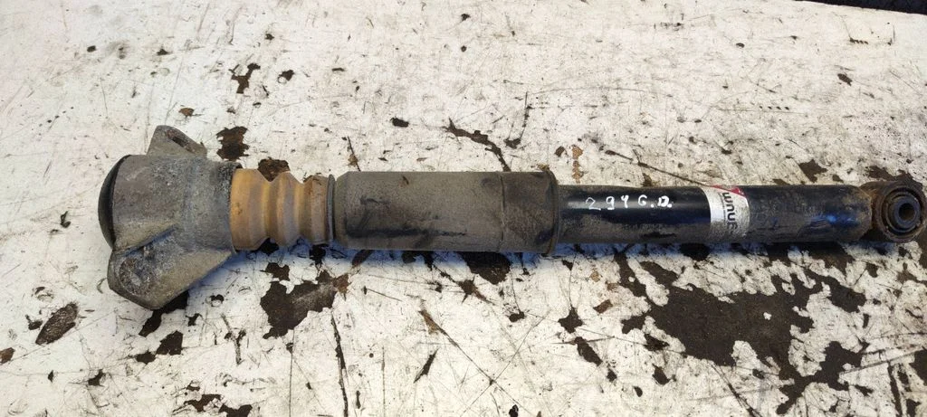 Rear shock absorber/damper – rear right