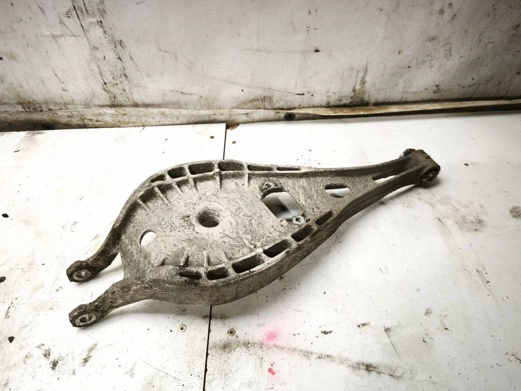 Rear upper control arm/wishbone 1094889