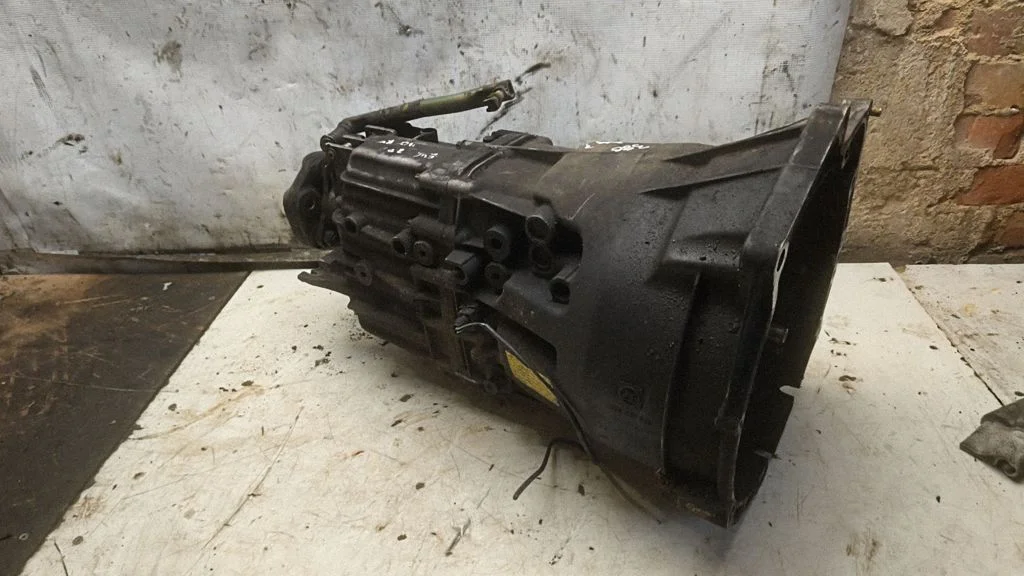 Mechaninė 5 pavarų dėžė
