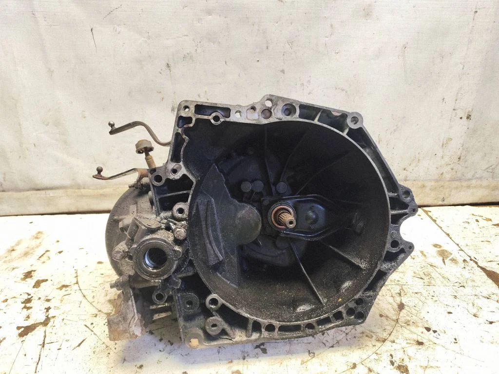 Mechaninė 5 pavarų dėžė