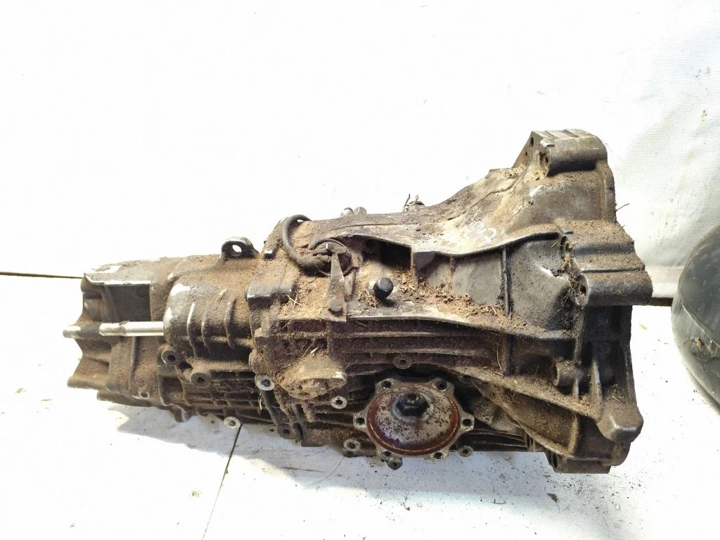 Mechaninė 5 pavarų dėžė