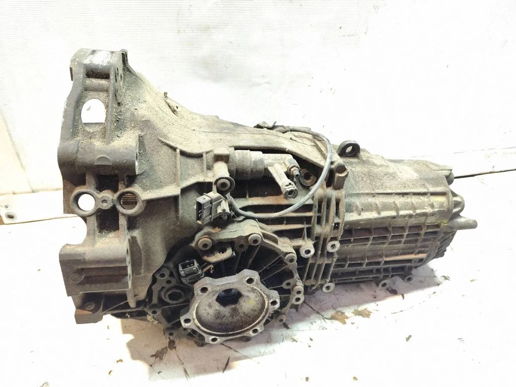 Mechaninė 5 pavarų dėžė