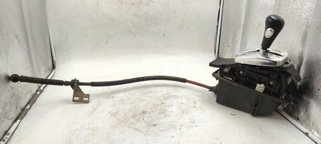 Gear selector mechanism 4b0713041k