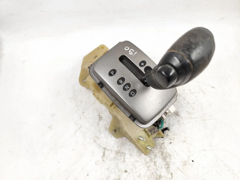 Gear selector mechanism – KIA Sorento (2002-2009)