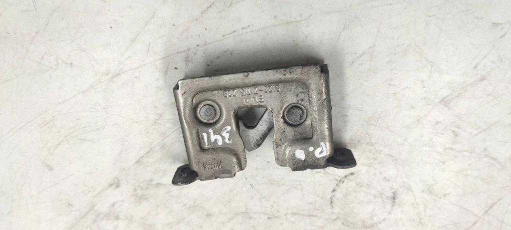 Engine bonnet/hood lock/catch 7115229