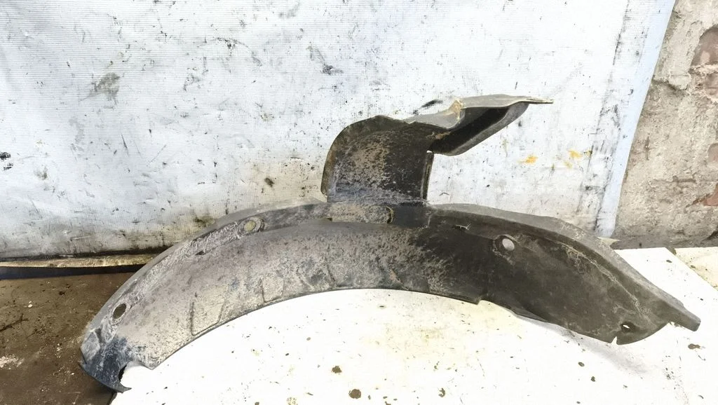 Front wheel arch liner splash guards 8200156693