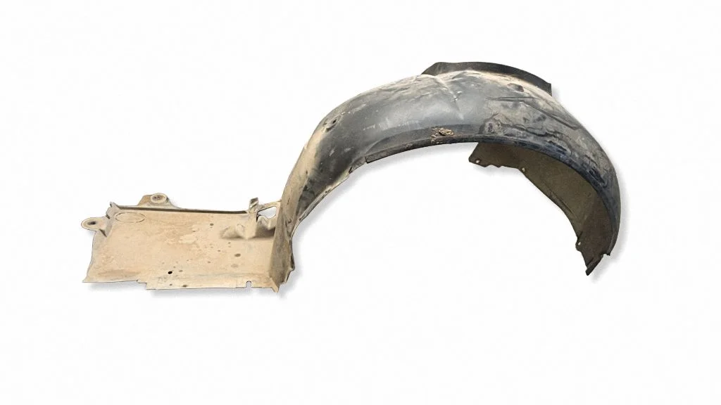Front wheel arch liner splash guards – front right