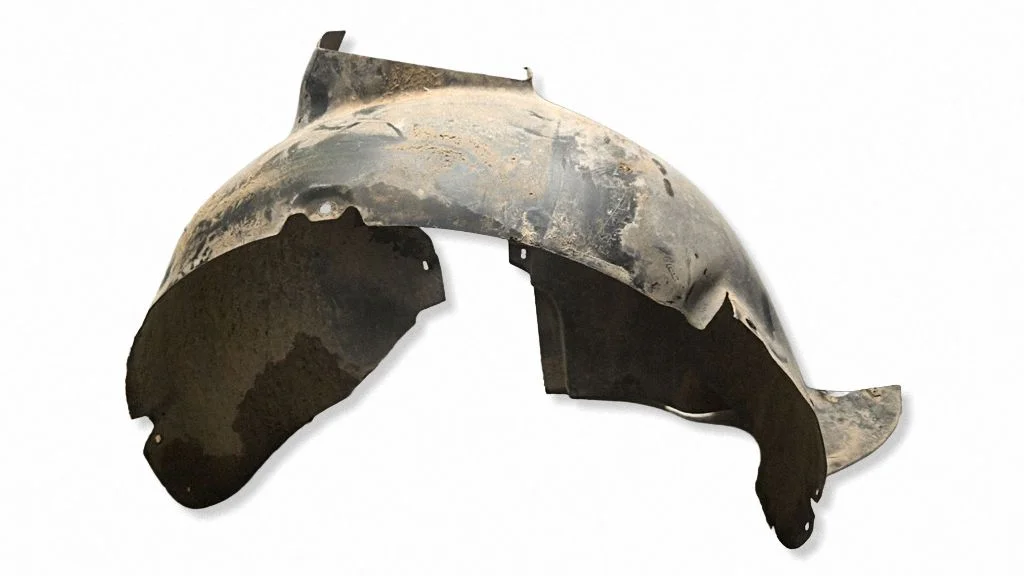 Front wheel arch liner splash guards