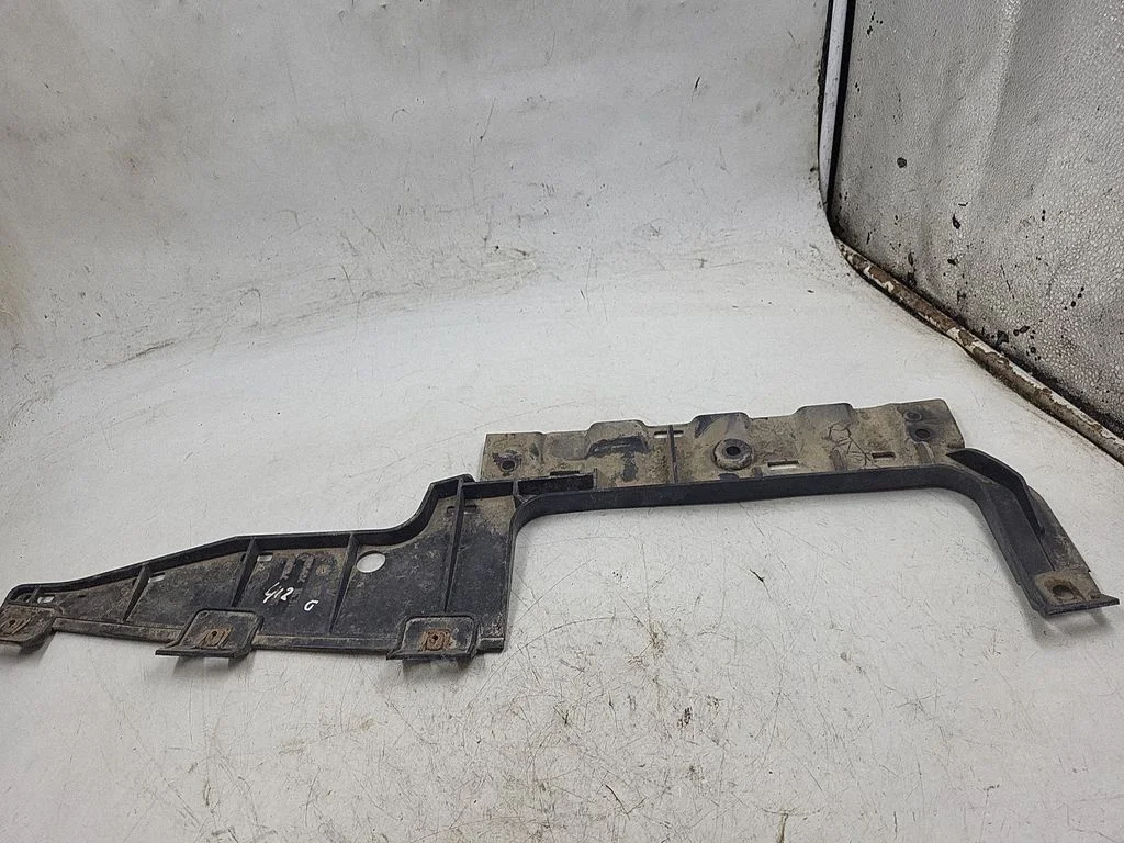 Mocowanie zderzaka tylnego – BMW Seria 3 E90 E91 (2005-2012)